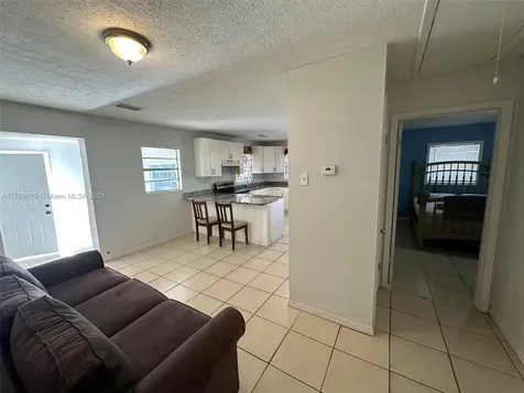 6928 E 29th Avenue Tampa FL 33619