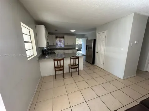 6928 E 29th Avenue Tampa FL 33619