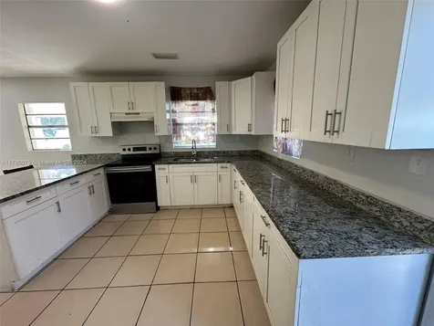 6928 E 29th Avenue Tampa FL 33619