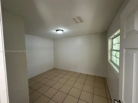 6928 E 29th Avenue Tampa FL 33619