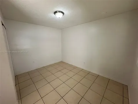 6928 E 29th Avenue Tampa FL 33619