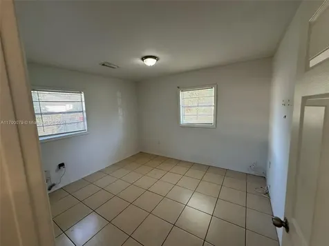 6928 E 29th Avenue Tampa FL 33619