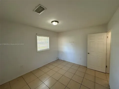 6928 E 29th Avenue Tampa FL 33619