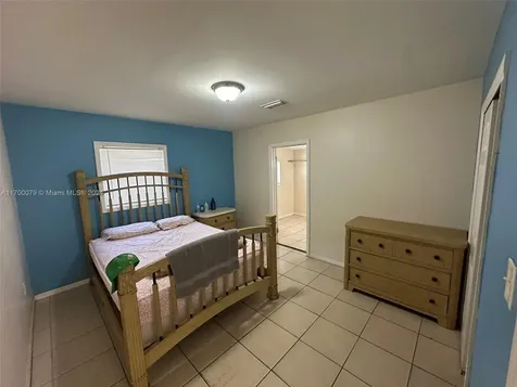 6928 E 29th Avenue Tampa FL 33619