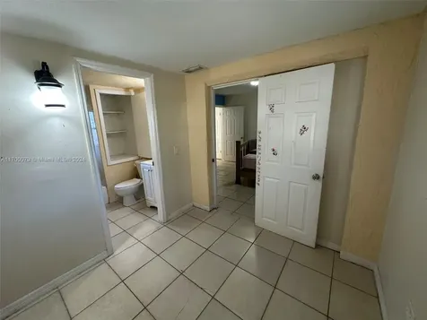 6928 E 29th Avenue Tampa FL 33619