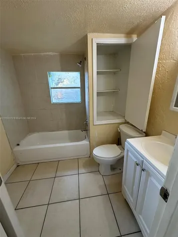 6928 E 29th Avenue Tampa FL 33619