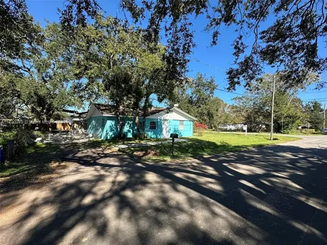 6928 E 29th Avenue Tampa FL 33619