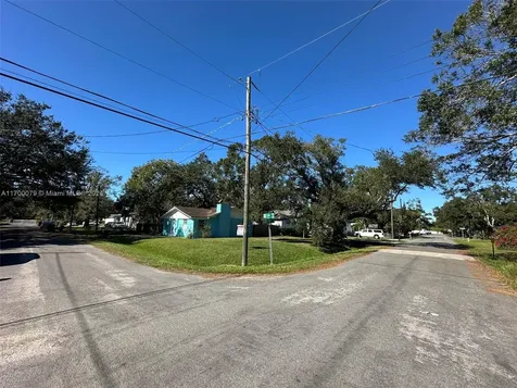 6928 E 29th Avenue Tampa FL 33619