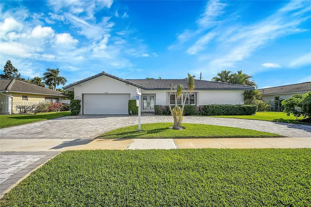 104 Saint Cloud Lane Boca Raton FL 33431