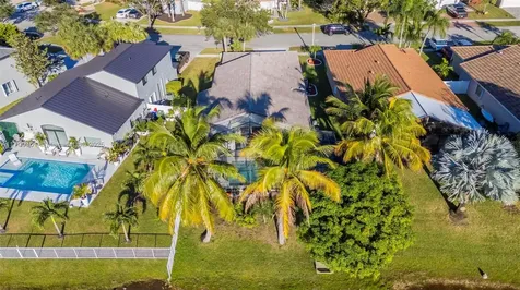 234 SW 180th Avenue Pembroke Pines FL 33029