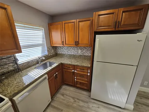 407 SW Natura Avenue Deerfield Beach FL 33441