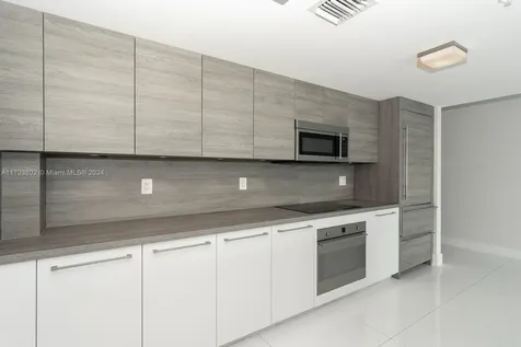 400 Sunny Isles Boulevard Sunny Isles Beach FL 33160