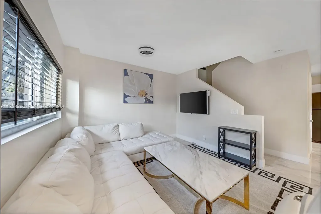 615 NW 10th Terrace Fort Lauderdale FL 33311