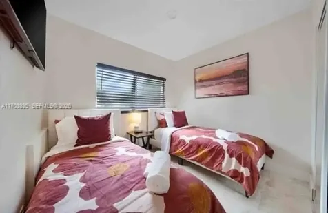 615 NW 10th Terrace Fort Lauderdale FL 33311