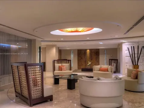 2555 Collins Avenue Miami Beach FL 33140