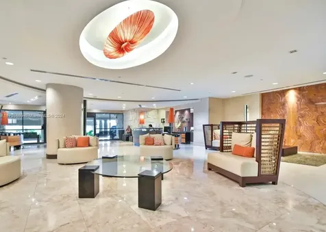 2555 Collins Avenue Miami Beach FL 33140