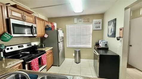 741 NW 105th Terrace Pembroke Pines FL 33026