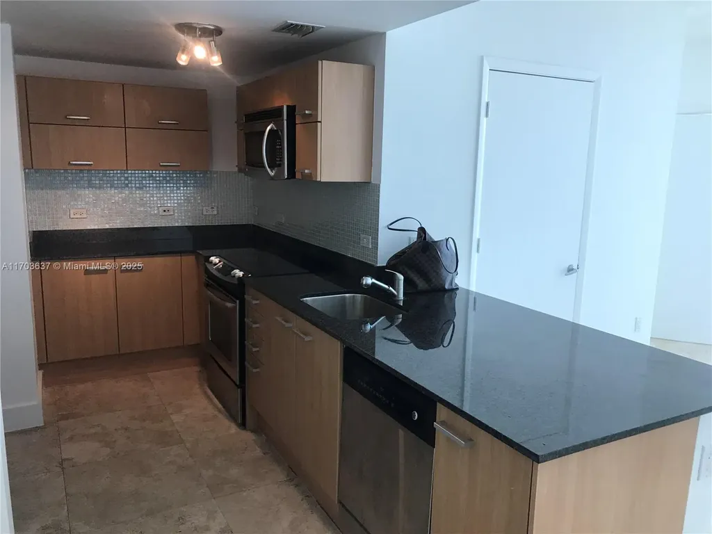 350 S Miami Avenue Miami FL 33130