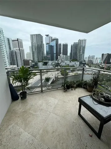 350 S Miami Avenue Miami FL 33130