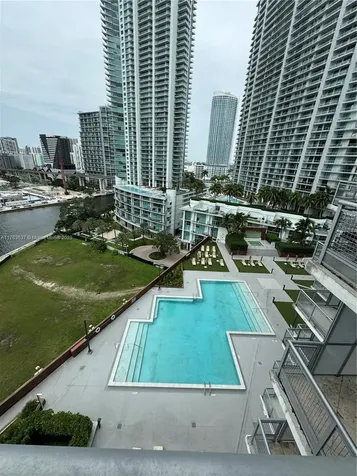 350 S Miami Avenue Miami FL 33130