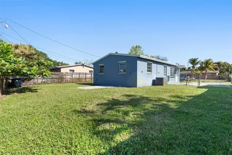 1510 N 68 Avenue Hollywood FL 33024