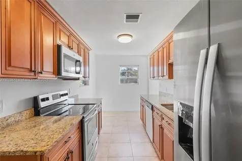 1510 N 68 Avenue Hollywood FL 33024