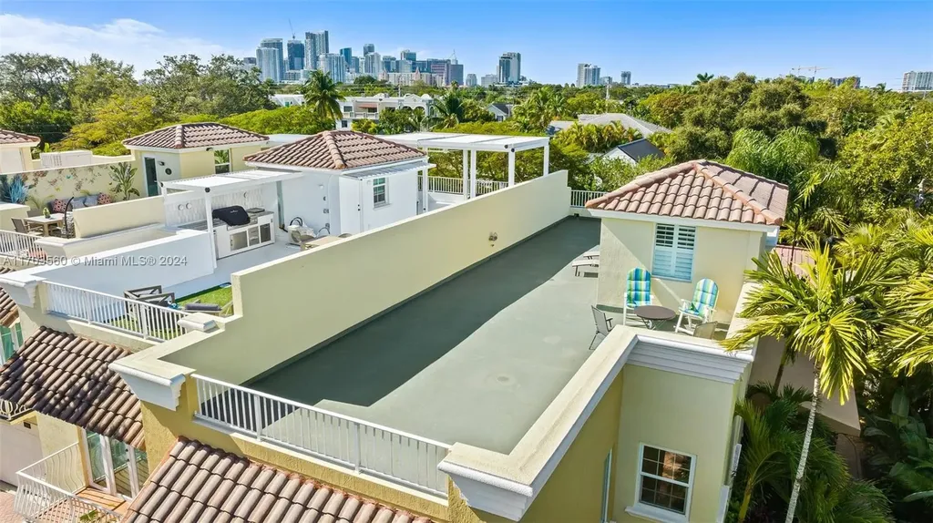 607 NE 17th Way Fort Lauderdale FL 33304