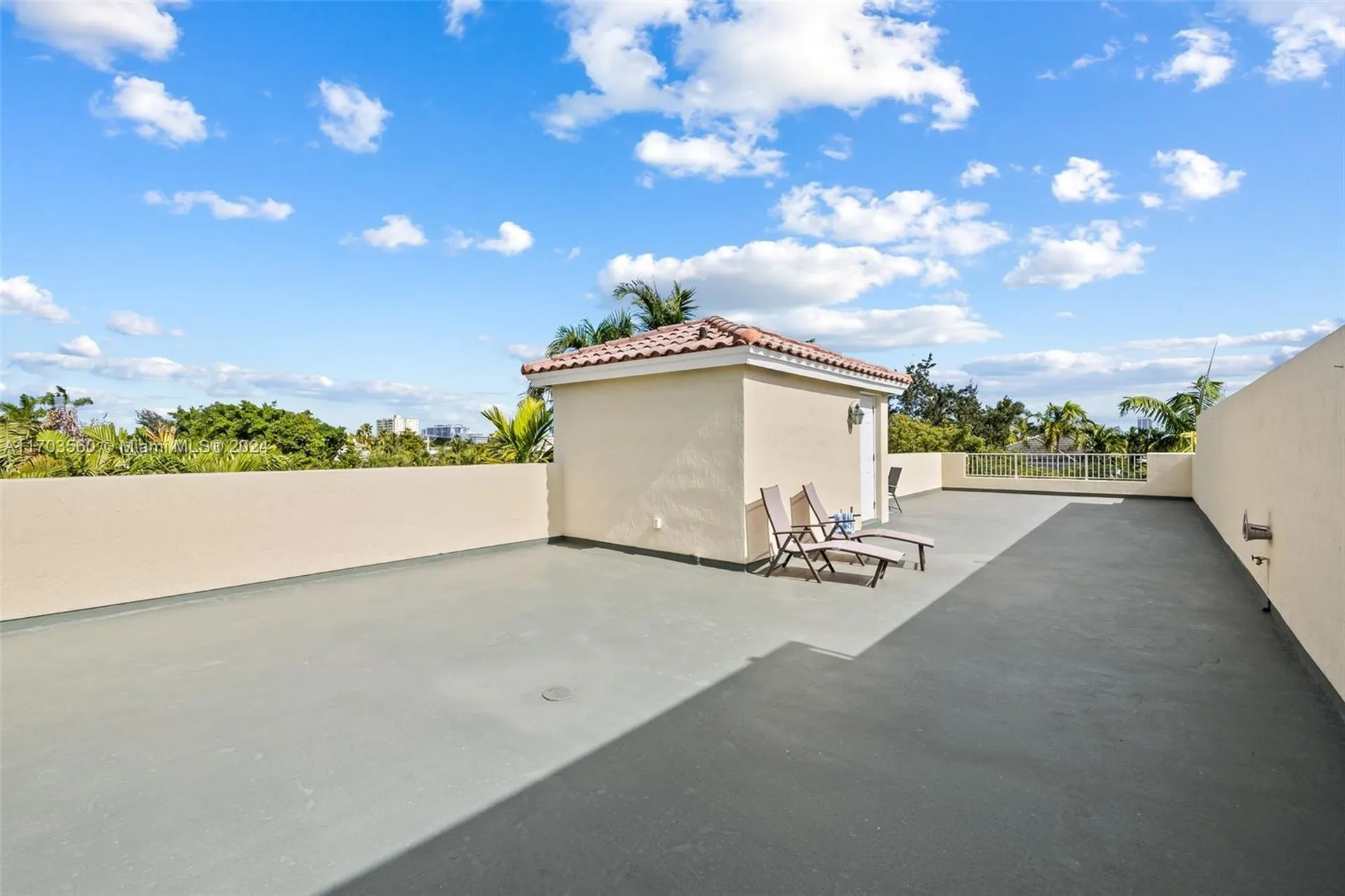 607 NE 17th Way Fort Lauderdale FL 33304