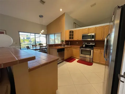 19451 NW 8th Street Pembroke Pines FL 33029