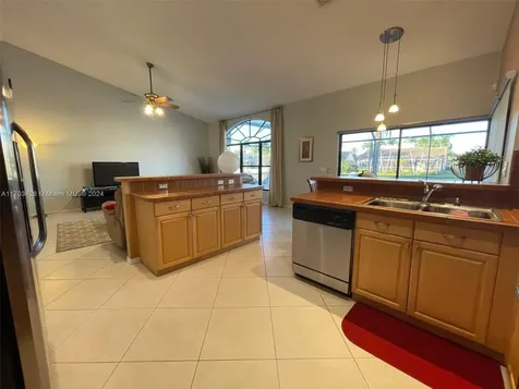 19451 NW 8th Street Pembroke Pines FL 33029