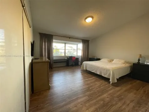 19451 NW 8th Street Pembroke Pines FL 33029