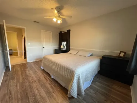 19451 NW 8th Street Pembroke Pines FL 33029