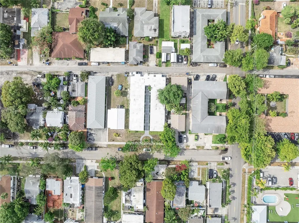 1946 Pierce Street Hollywood FL 33020