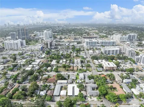 1946 Pierce Street Hollywood FL 33020