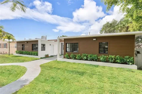 1946 Pierce Street Hollywood FL 33020