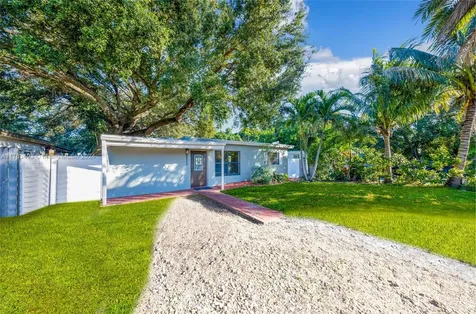 6333 Arthur Street Hollywood FL 33024