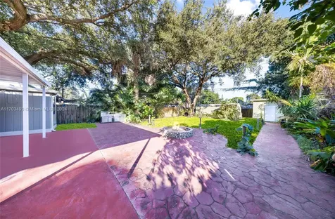 6333 Arthur Street Hollywood FL 33024