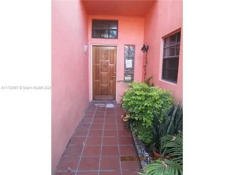 20820 San Simeon Way Miami FL 33179