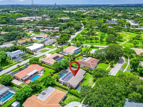 620 NW 73rd Terrace Plantation FL 33317