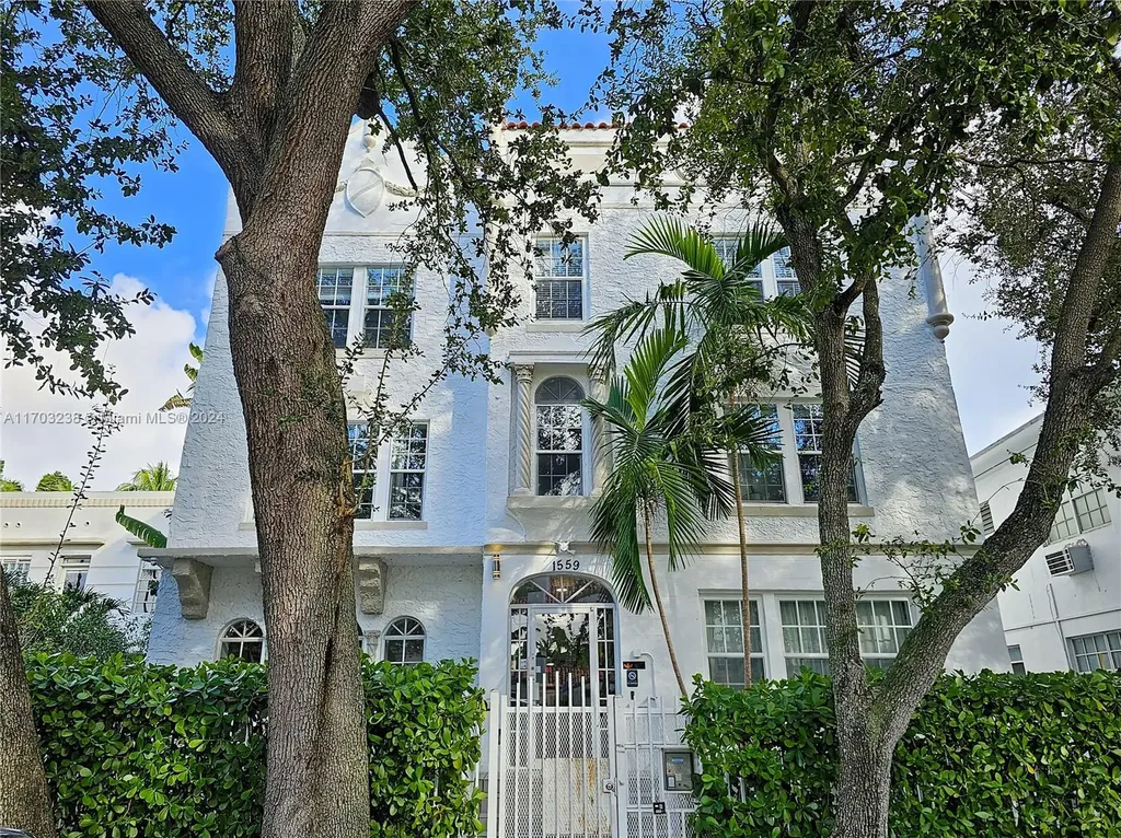 1559 Michigan Avenue Miami Beach FL 33139