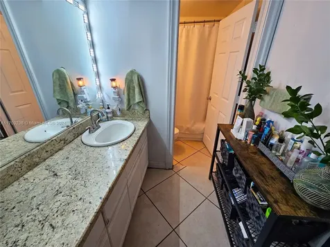 1559 Michigan Avenue Miami Beach FL 33139