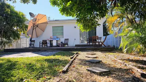 2311 Cleveland Street Hollywood FL 33020