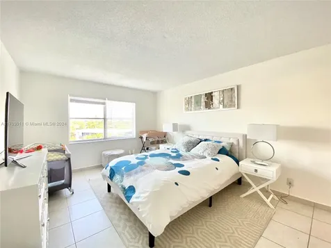 401 Golden Isles Drive Hallandale Beach FL 33009