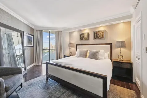 4000 Island Boulevard Aventura FL 33160