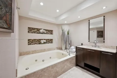 4000 Island Boulevard Aventura FL 33160