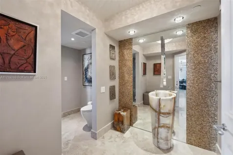 4000 Island Boulevard Aventura FL 33160