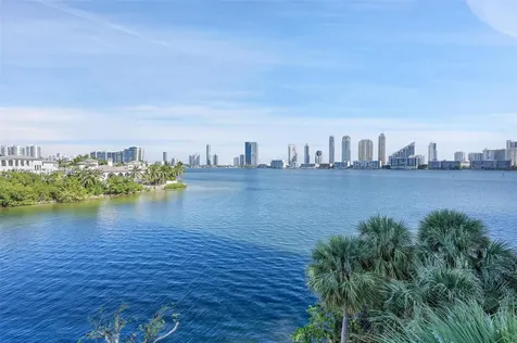 4000 Island Boulevard Aventura FL 33160