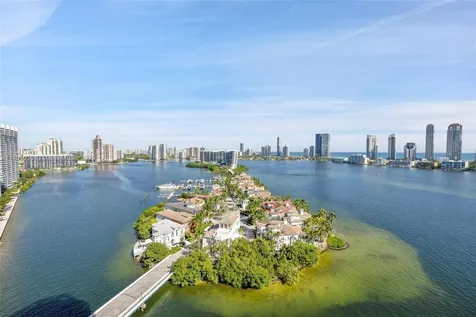 4000 Island Boulevard Aventura FL 33160