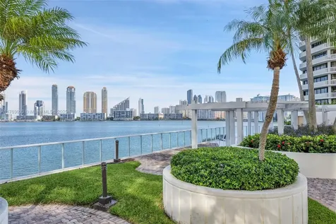 4000 Island Boulevard Aventura FL 33160