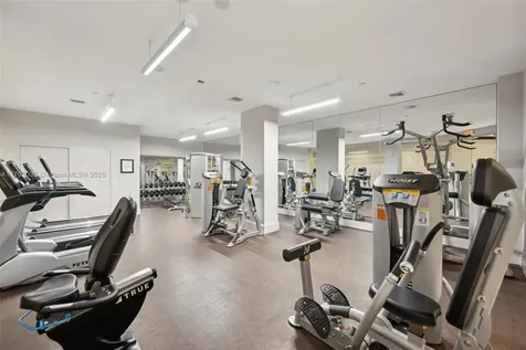 4000 Island Boulevard Aventura FL 33160